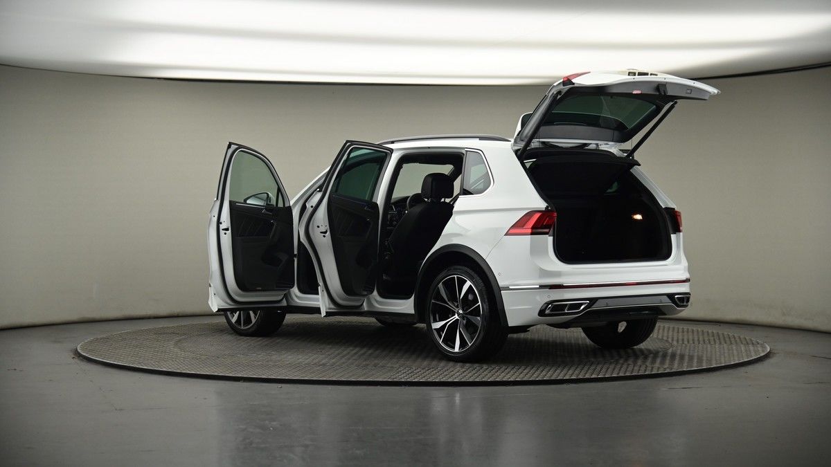 More views of Volkswagen Tiguan