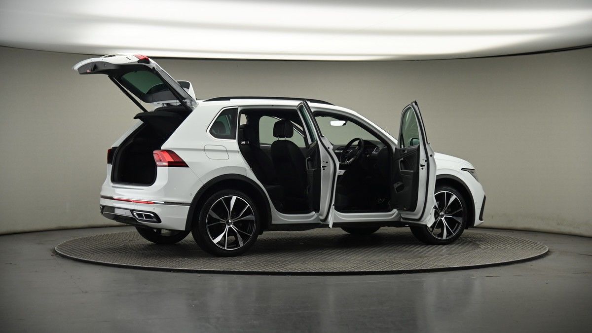 More views of Volkswagen Tiguan