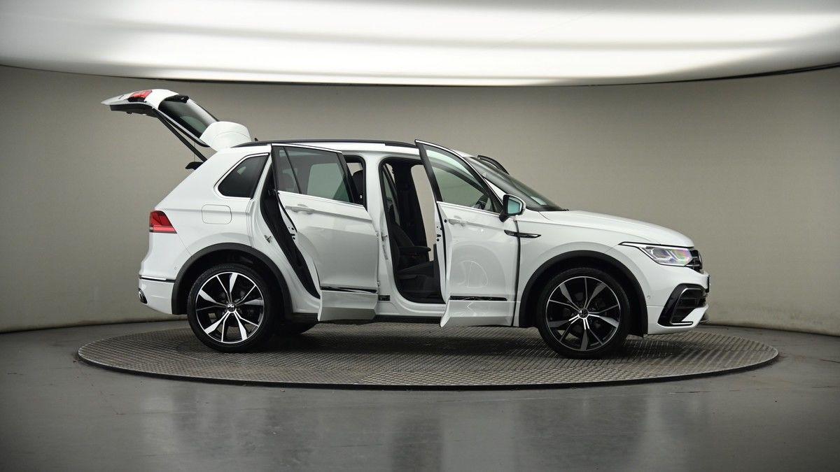 More views of Volkswagen Tiguan