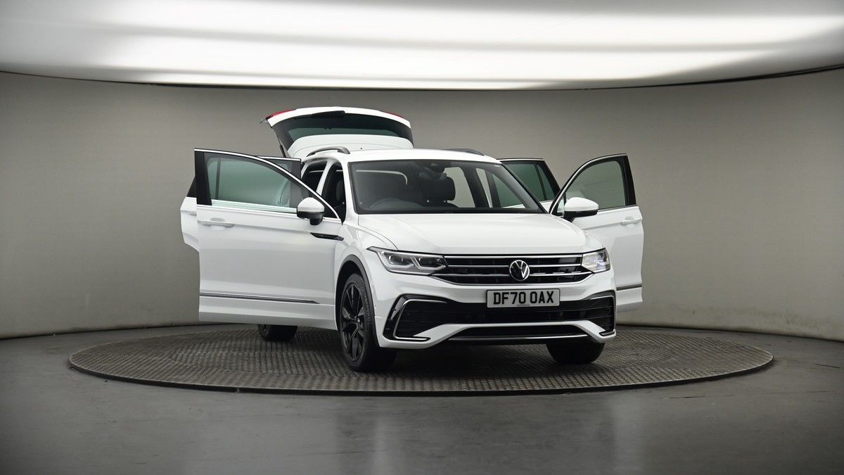 More views of Volkswagen Tiguan