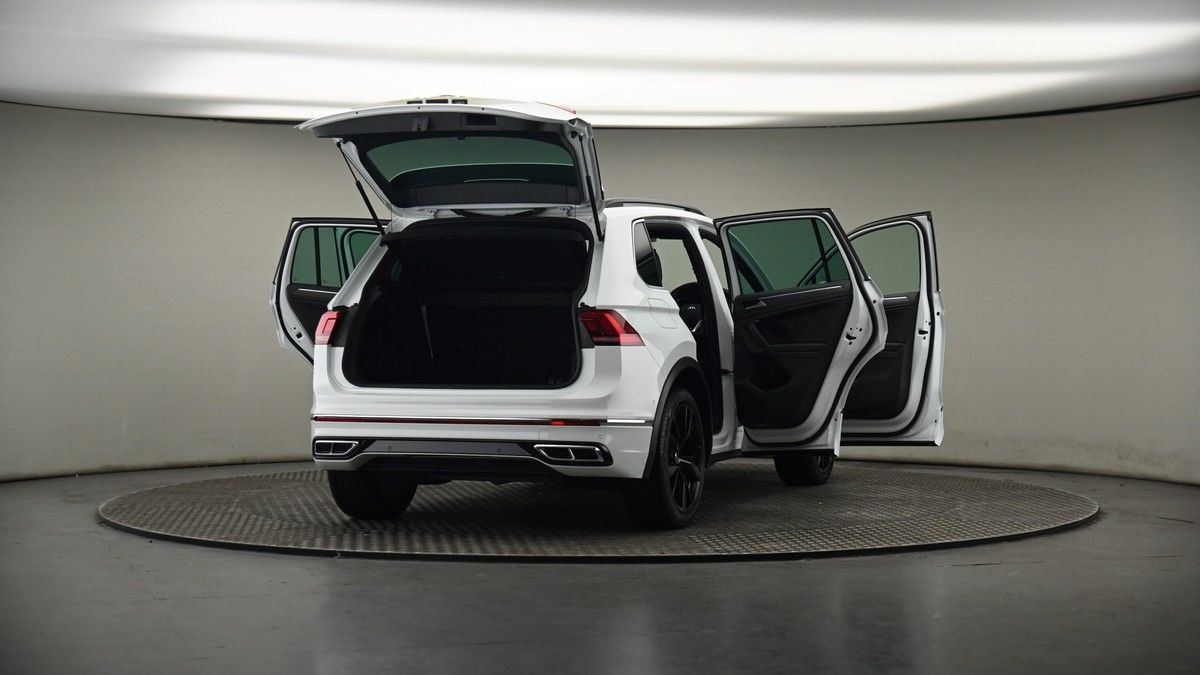 More views of Volkswagen Tiguan