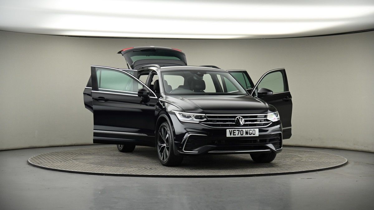 More views of Volkswagen Tiguan