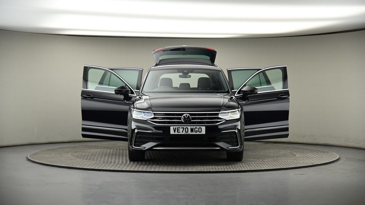 More views of Volkswagen Tiguan