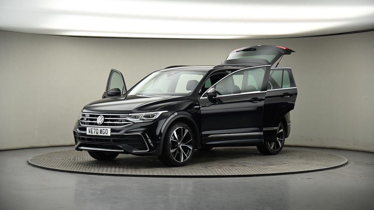 More views of Volkswagen Tiguan