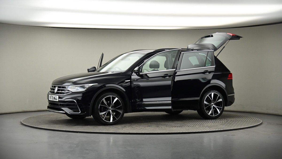 More views of Volkswagen Tiguan