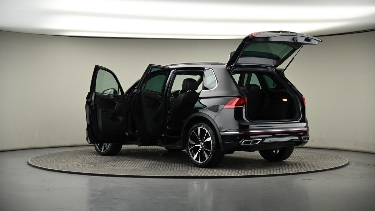 More views of Volkswagen Tiguan