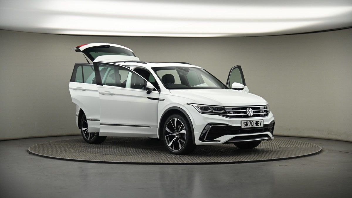 More views of Volkswagen Tiguan