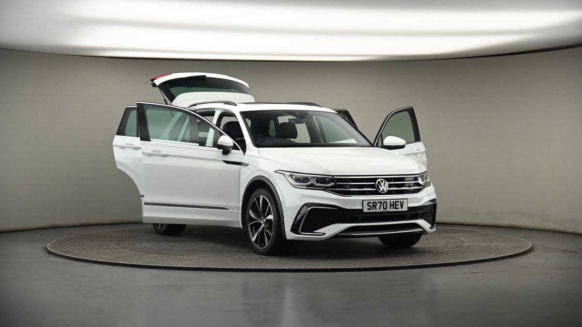 More views of Volkswagen Tiguan