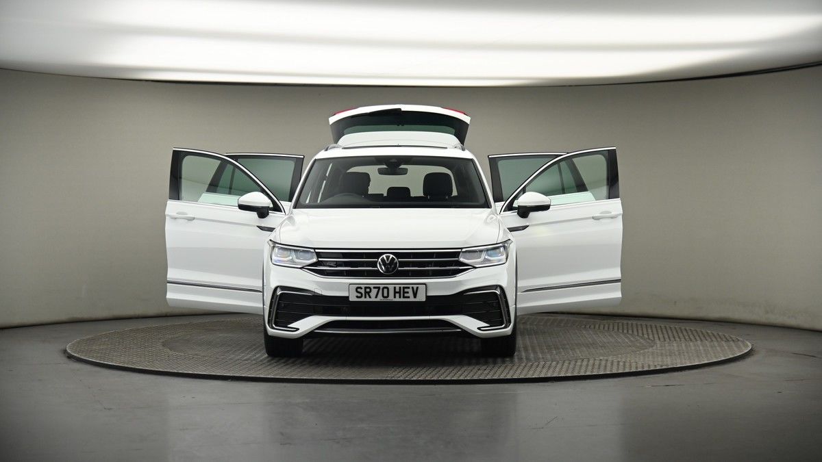 More views of Volkswagen Tiguan