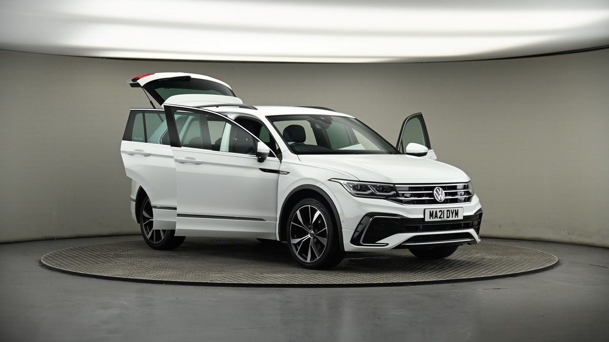 More views of Volkswagen Tiguan