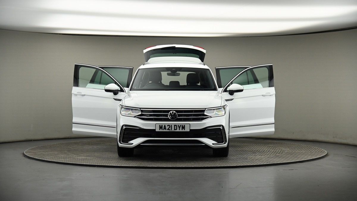 More views of Volkswagen Tiguan