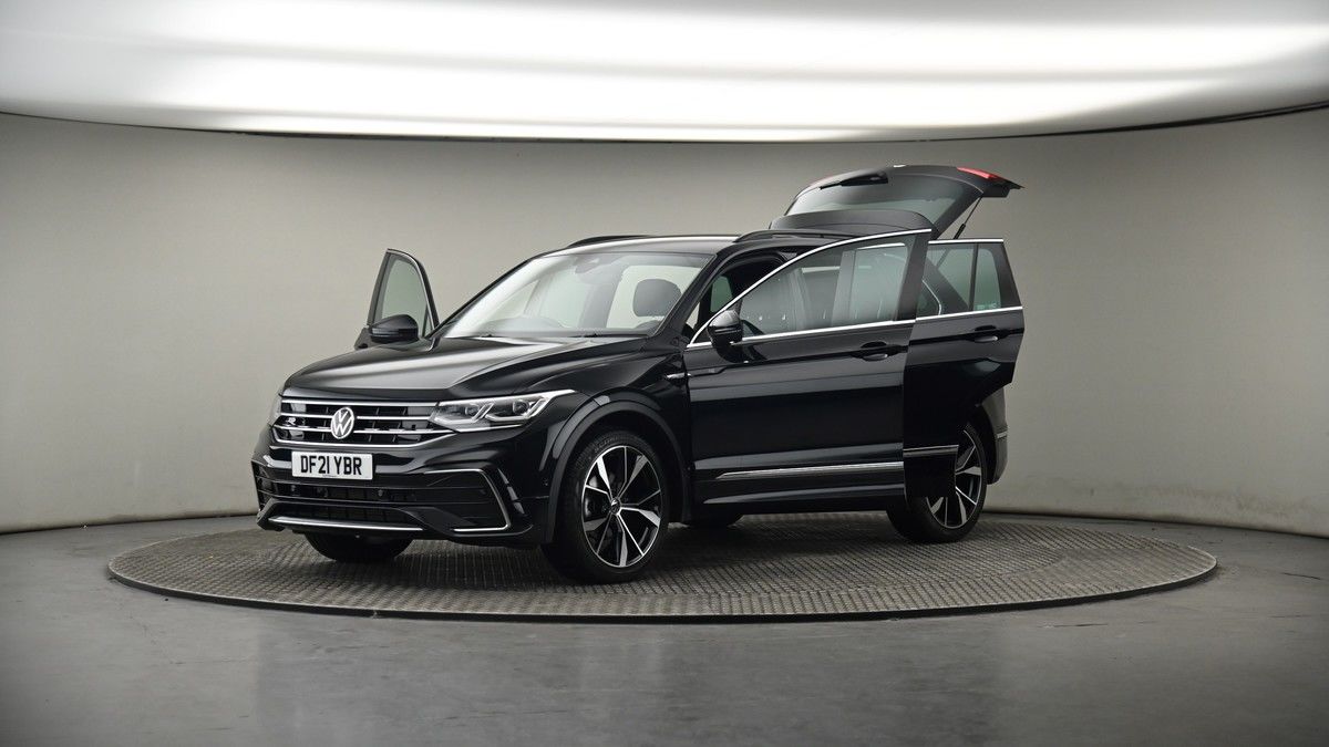 More views of Volkswagen Tiguan