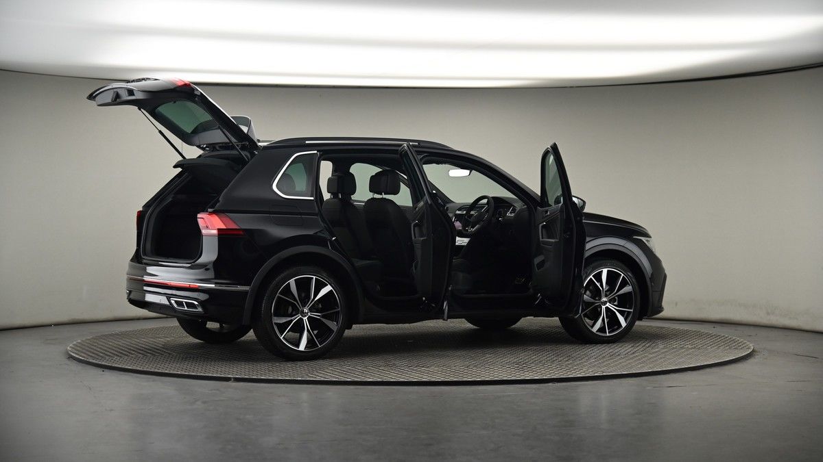 More views of Volkswagen Tiguan