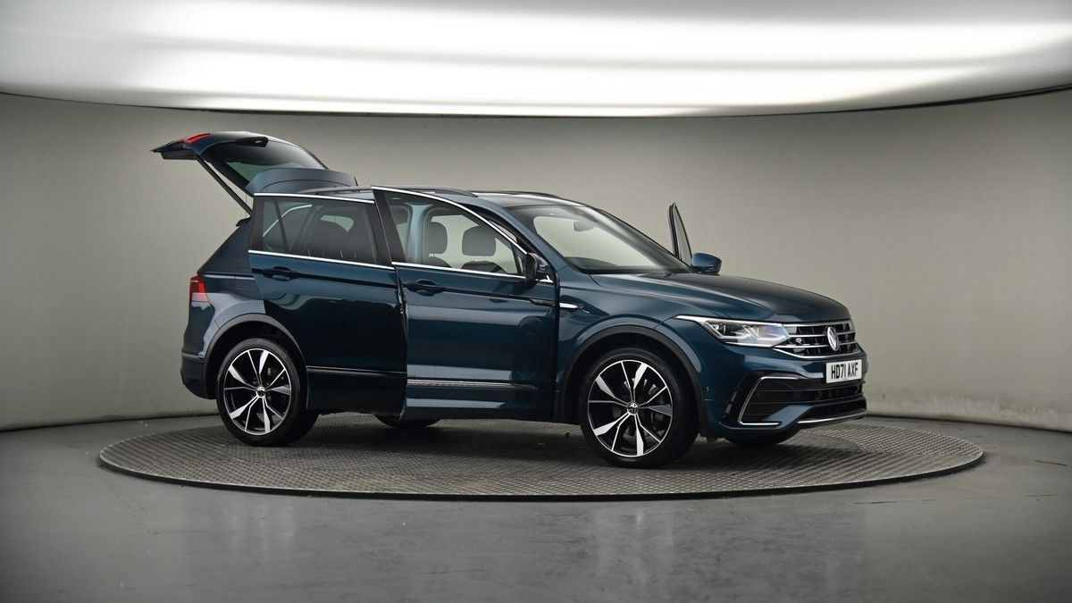 More views of Volkswagen Tiguan