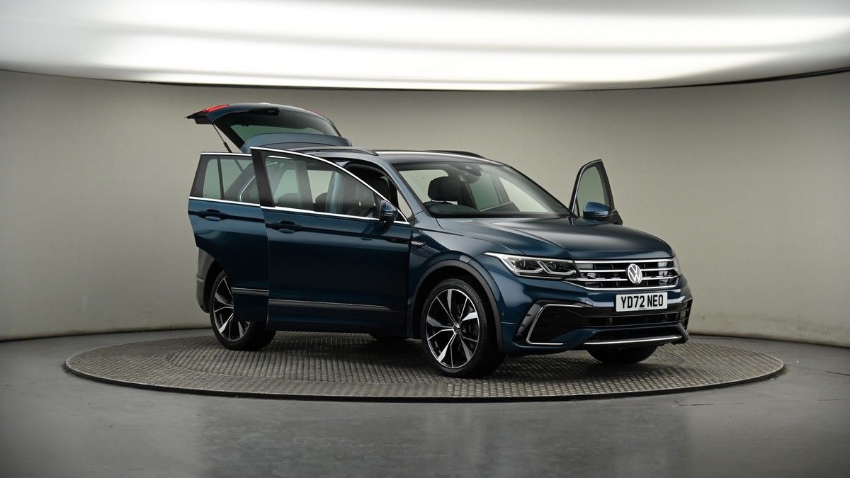 More views of Volkswagen Tiguan