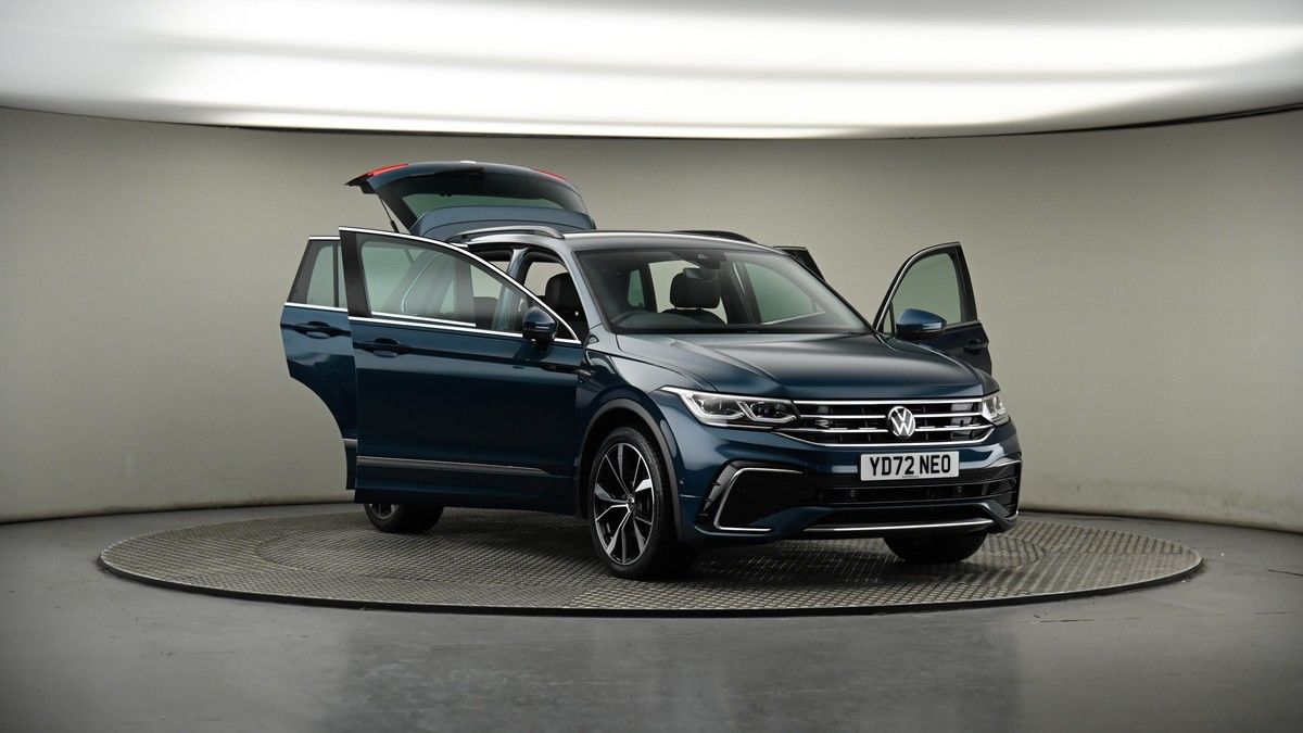 More views of Volkswagen Tiguan