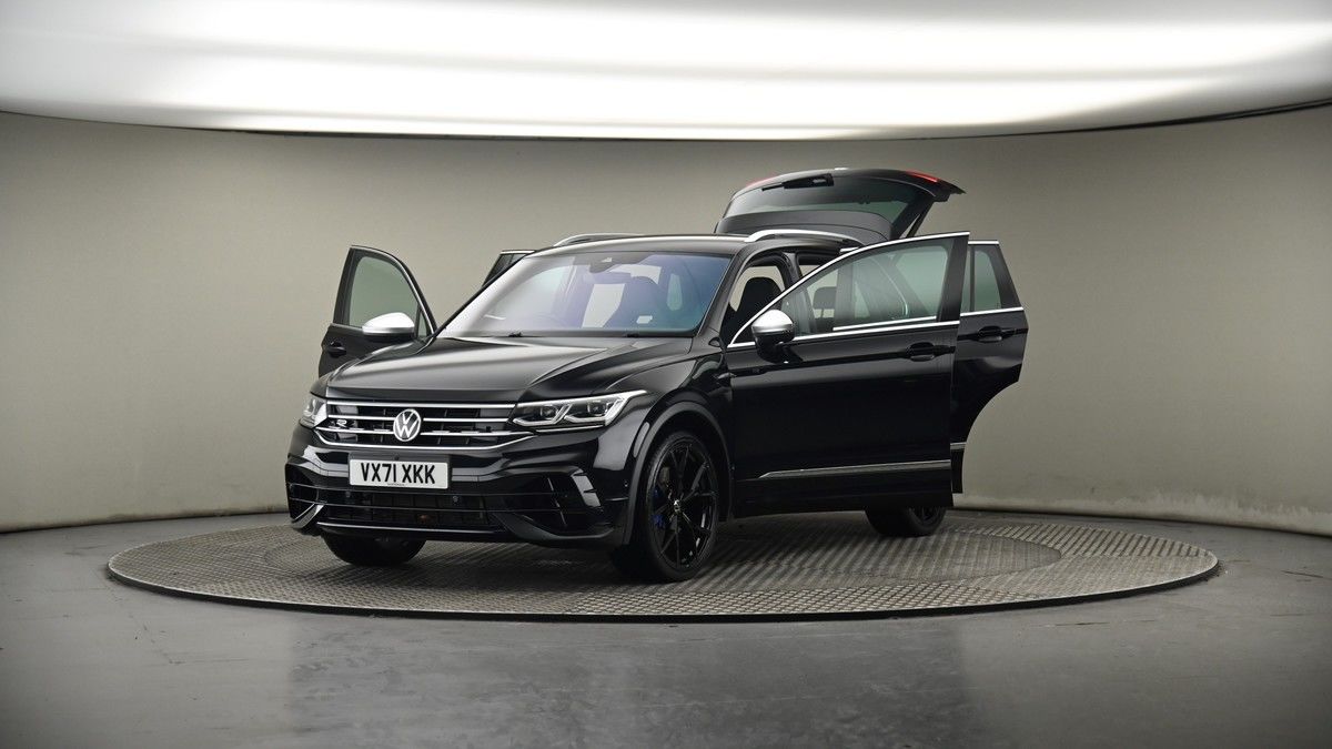 More views of Volkswagen Tiguan