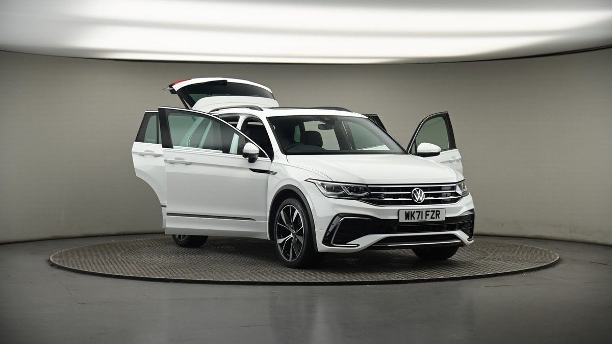 More views of Volkswagen Tiguan