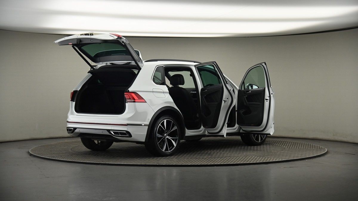 More views of Volkswagen Tiguan