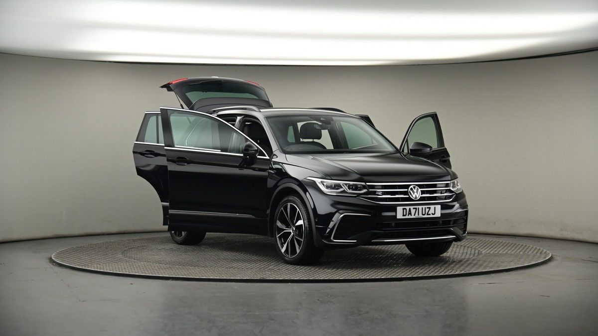 More views of Volkswagen Tiguan