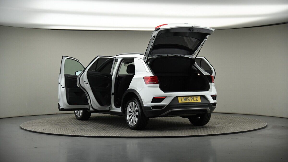 Volkswagen T-Roc Image 16