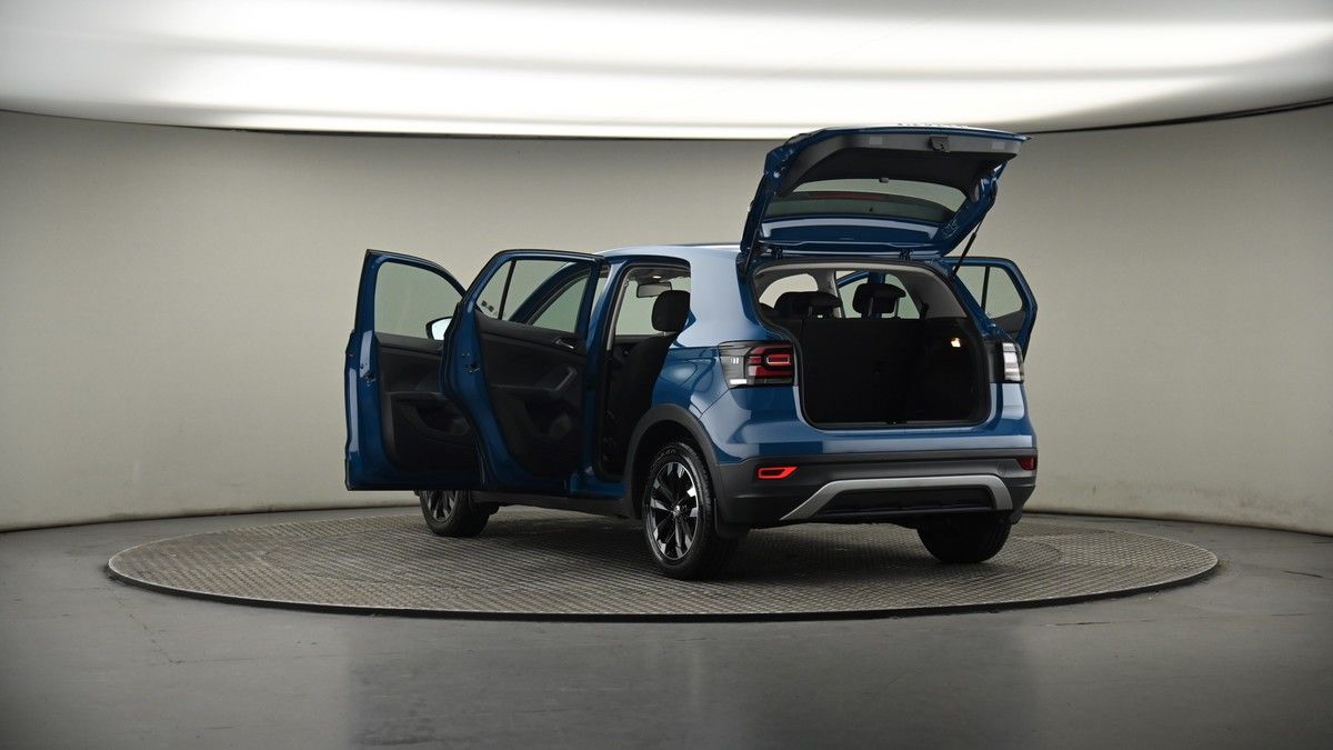 Volkswagen T-Cross Image 8