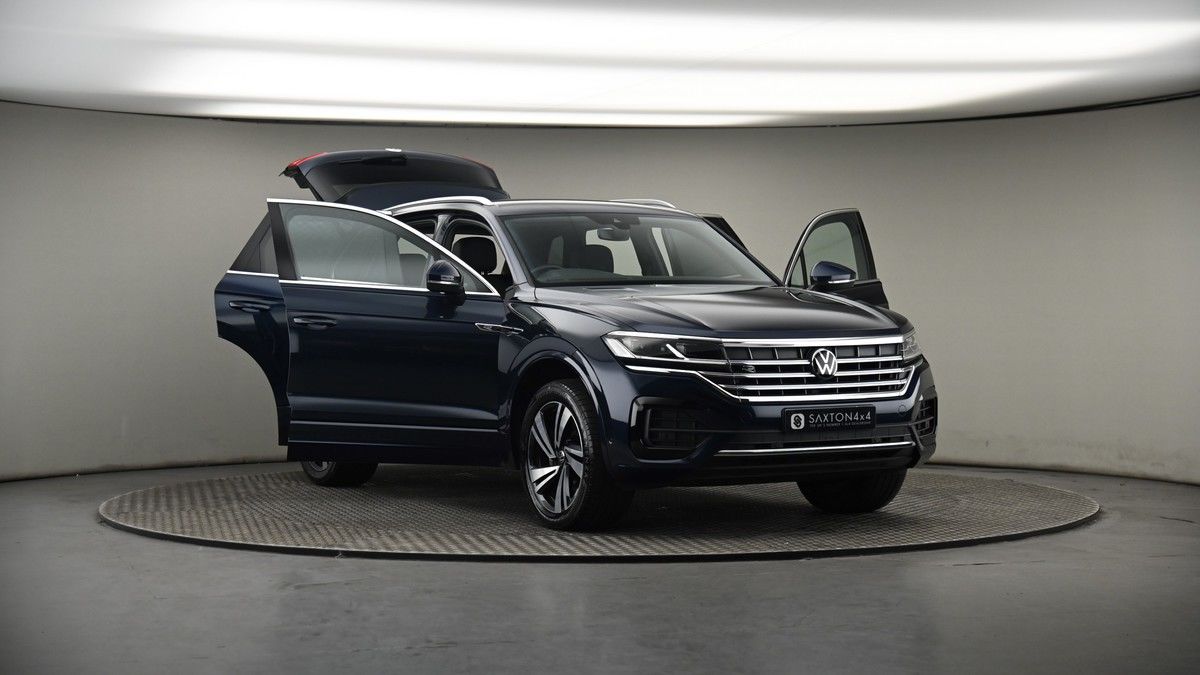 More views of Volkswagen Touareg