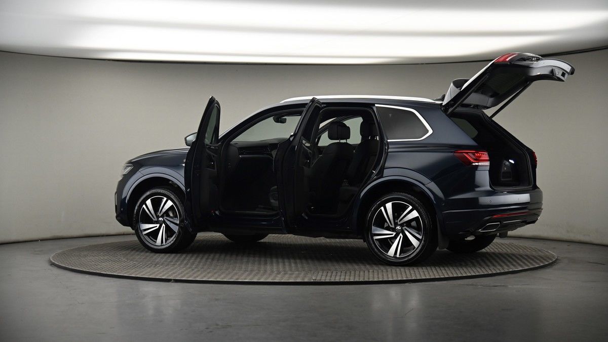 More views of Volkswagen Touareg