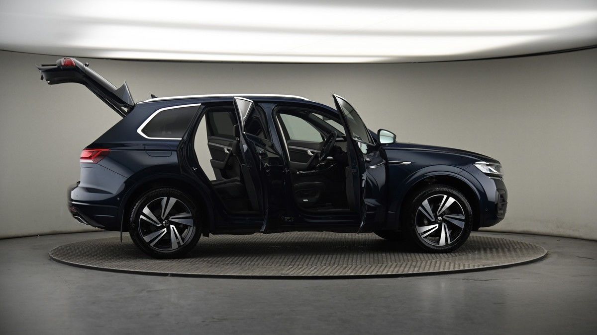 More views of Volkswagen Touareg