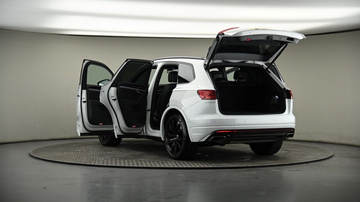 More views of Volkswagen Touareg