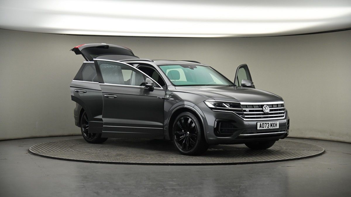 More views of Volkswagen Touareg