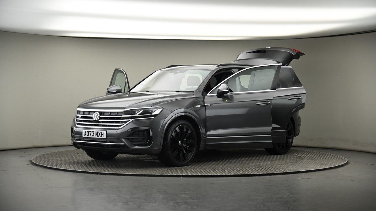 More views of Volkswagen Touareg