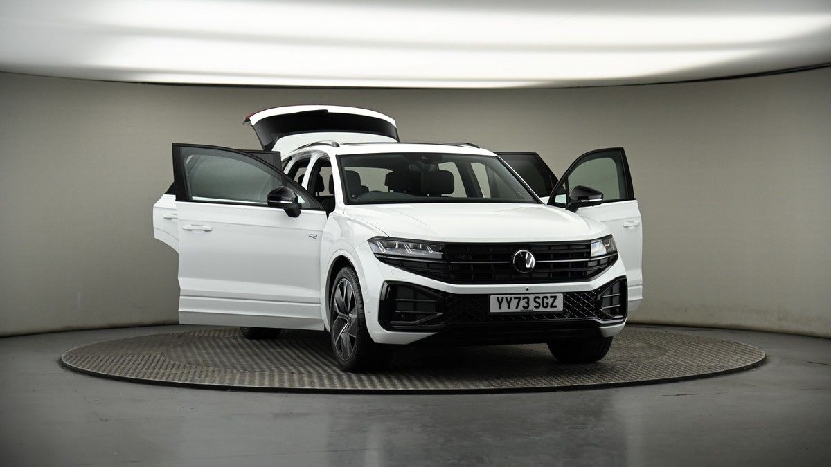 More views of Volkswagen Touareg