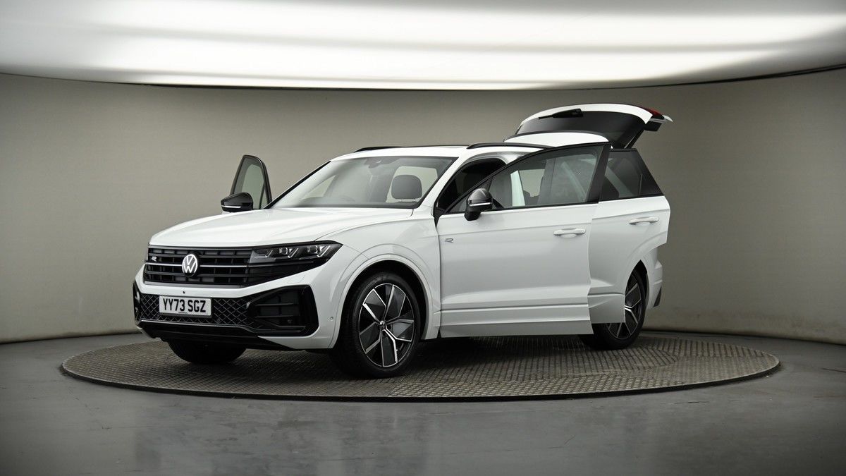 More views of Volkswagen Touareg