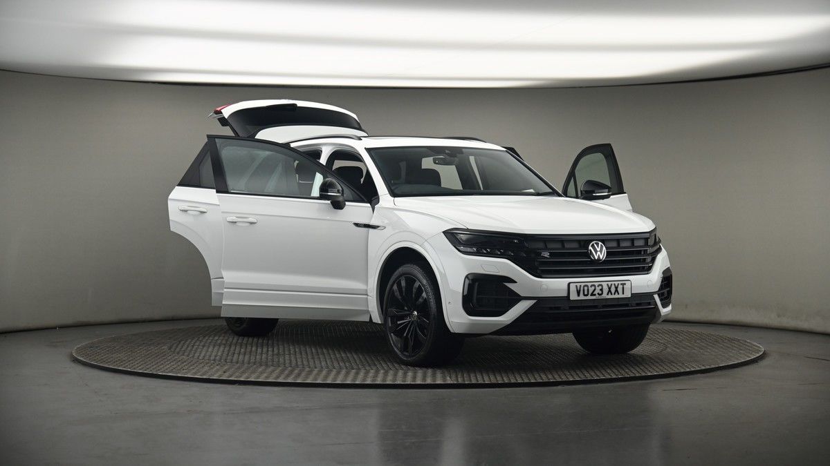 More views of Volkswagen Touareg