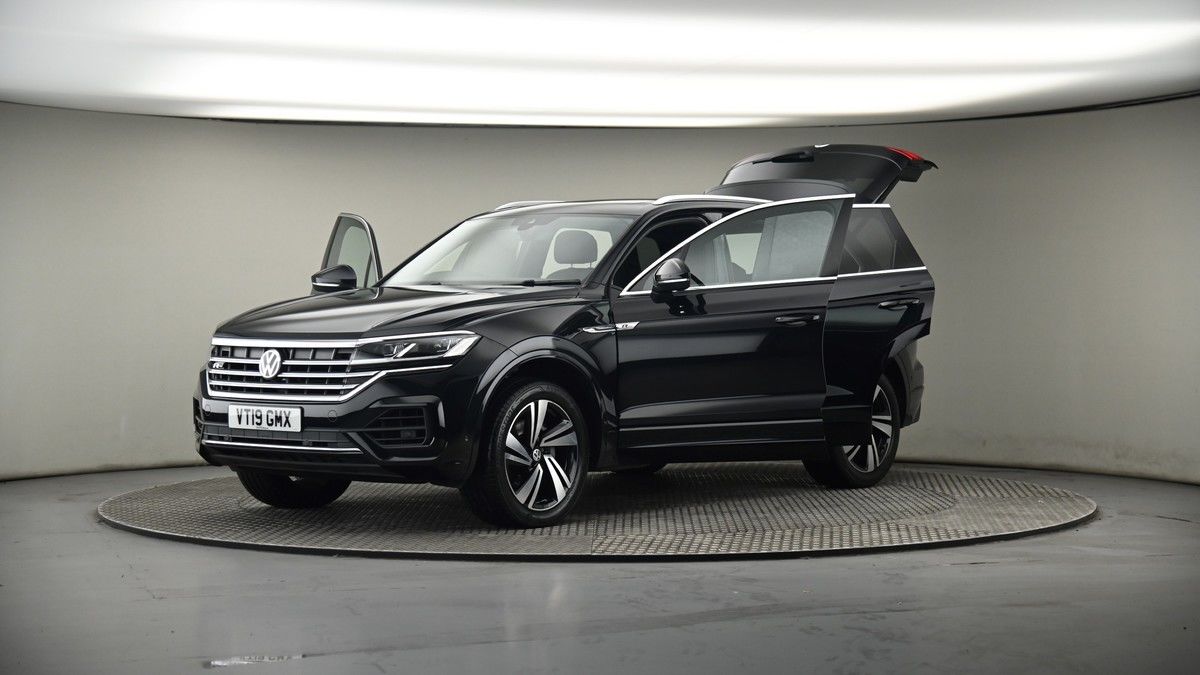 More views of Volkswagen Touareg