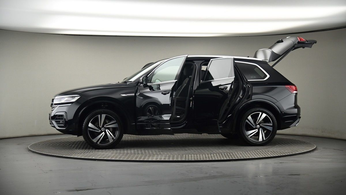 More views of Volkswagen Touareg