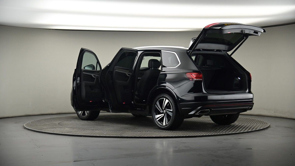 More views of Volkswagen Touareg