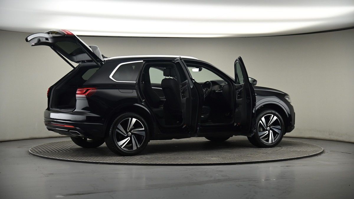 More views of Volkswagen Touareg