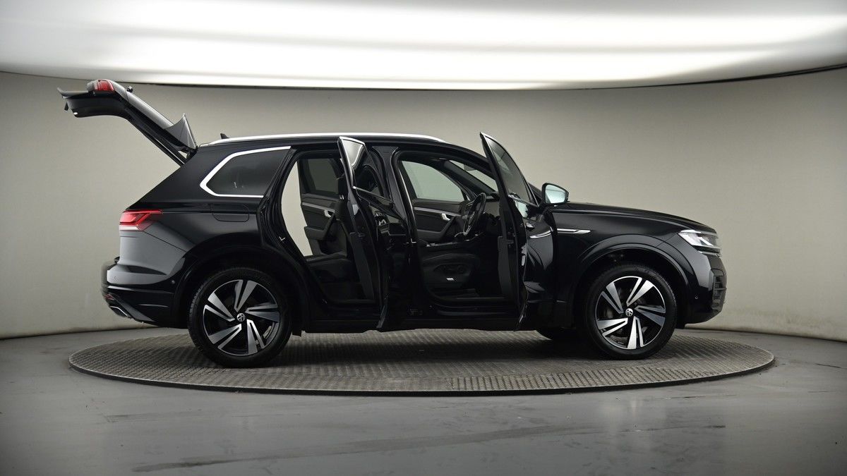 More views of Volkswagen Touareg