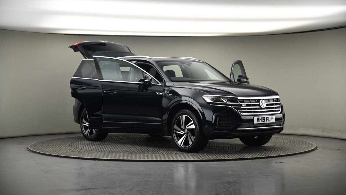 More views of Volkswagen Touareg