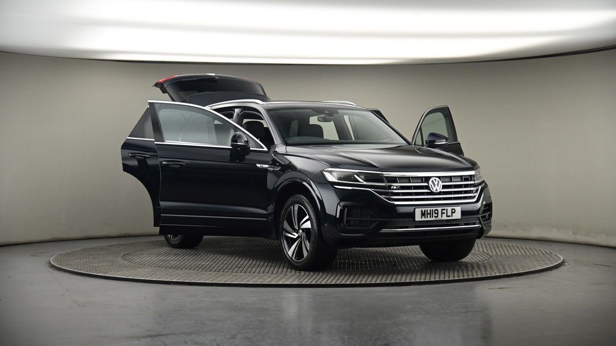 More views of Volkswagen Touareg