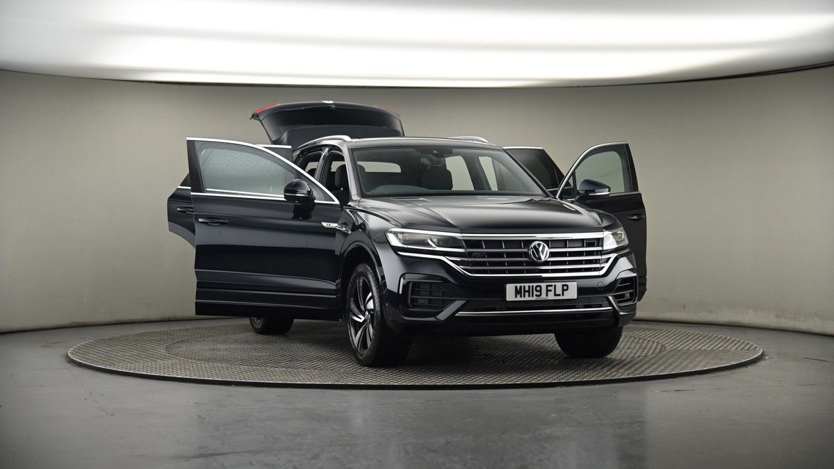 More views of Volkswagen Touareg