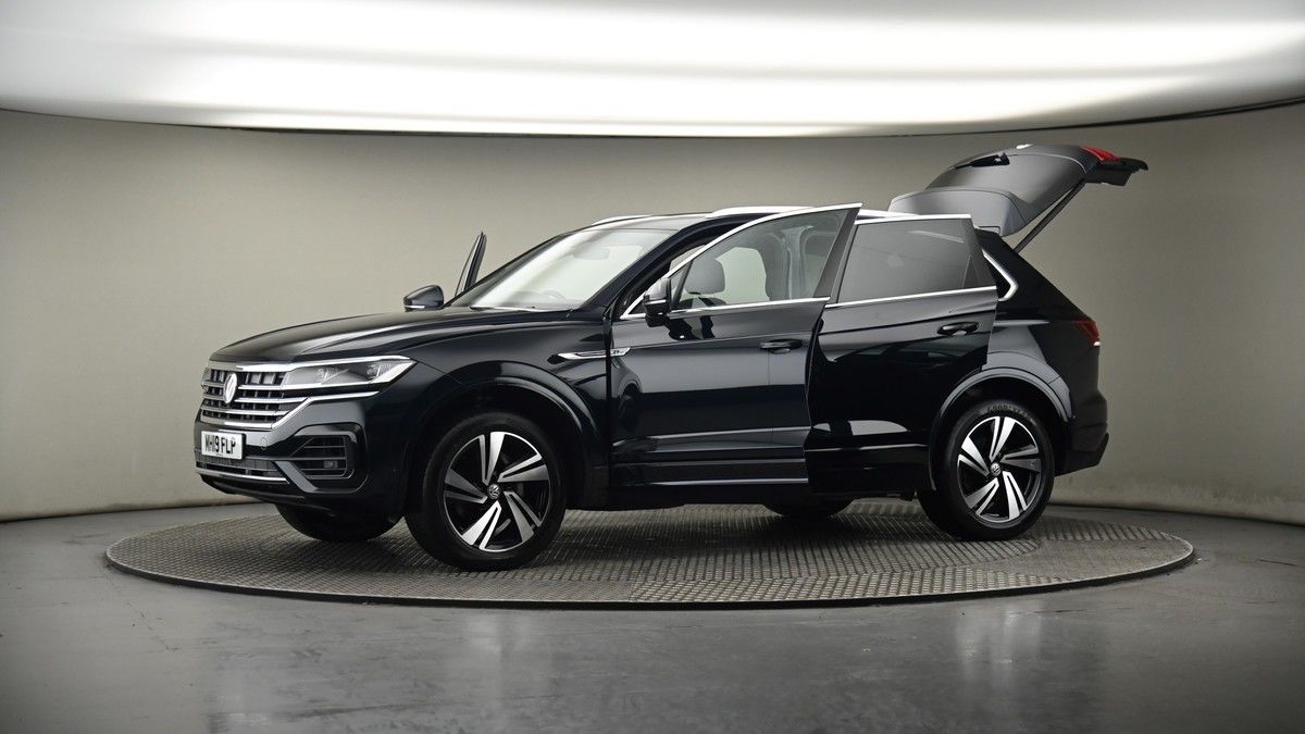 More views of Volkswagen Touareg