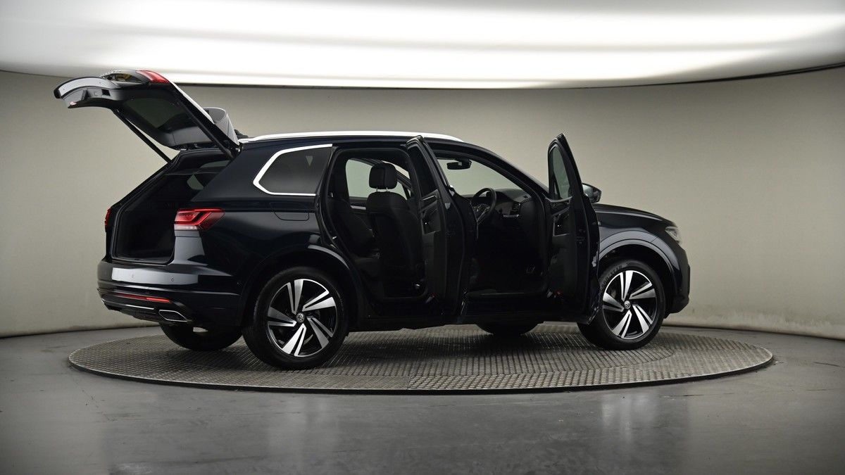 More views of Volkswagen Touareg