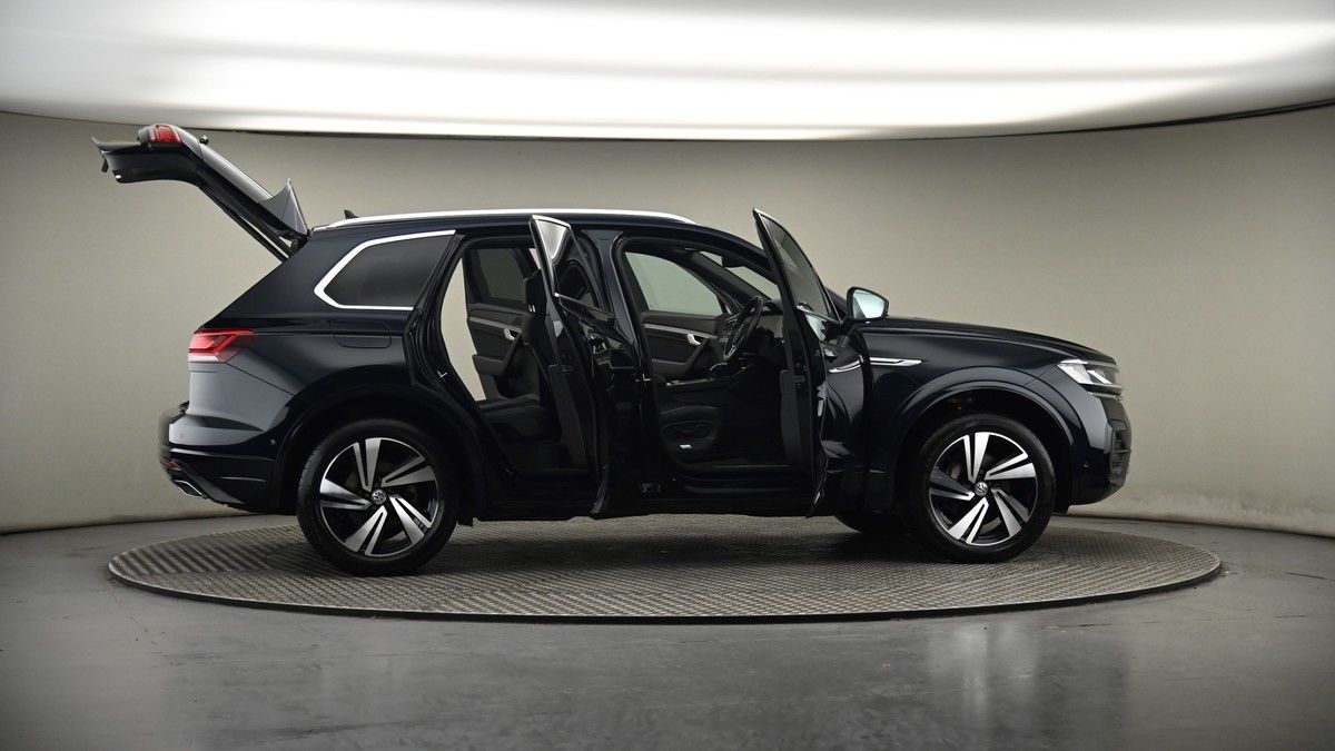 More views of Volkswagen Touareg