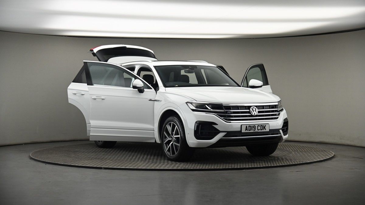 More views of Volkswagen Touareg