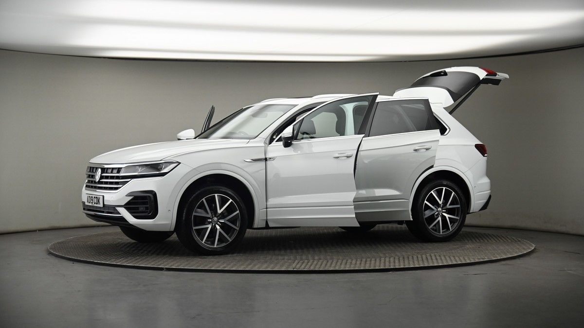 More views of Volkswagen Touareg