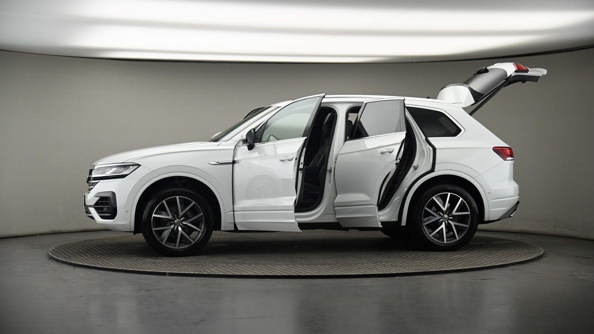 More views of Volkswagen Touareg