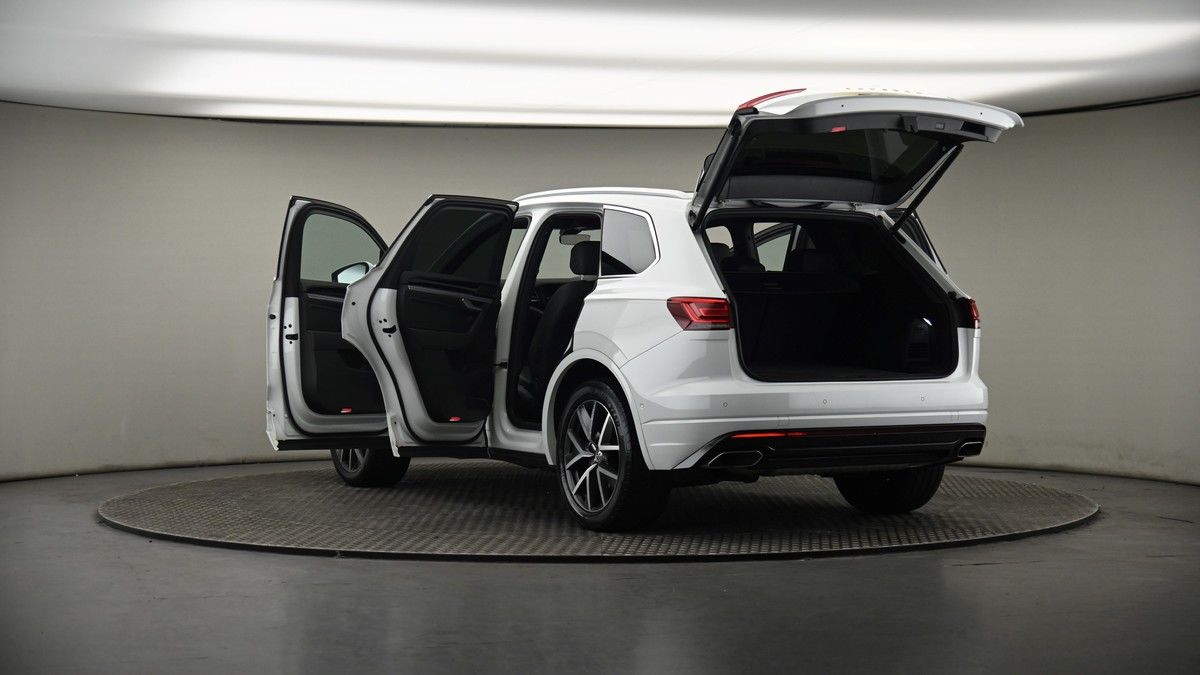 More views of Volkswagen Touareg